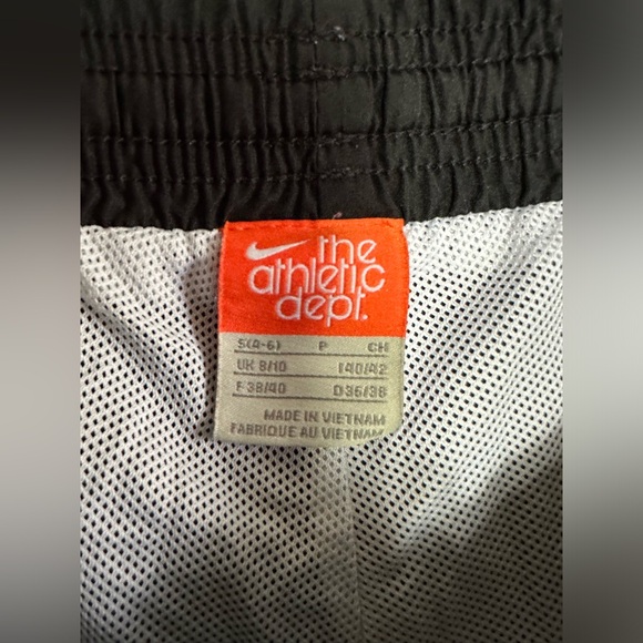 Y2K Black Nike Wind Breaker Sweatpants - Picture 8 of 8